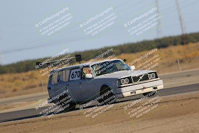 media/Oct-02-2022-24 Hours of Lemons (Sun) [[cb81b089e1]]/915am (I-5)/